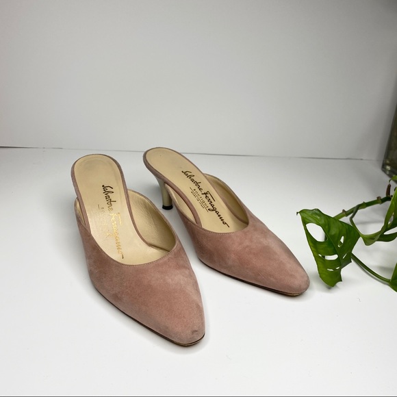 Vintage Ferragamo Pink Suede Kitten Heel Mules - Picture 5 of 7